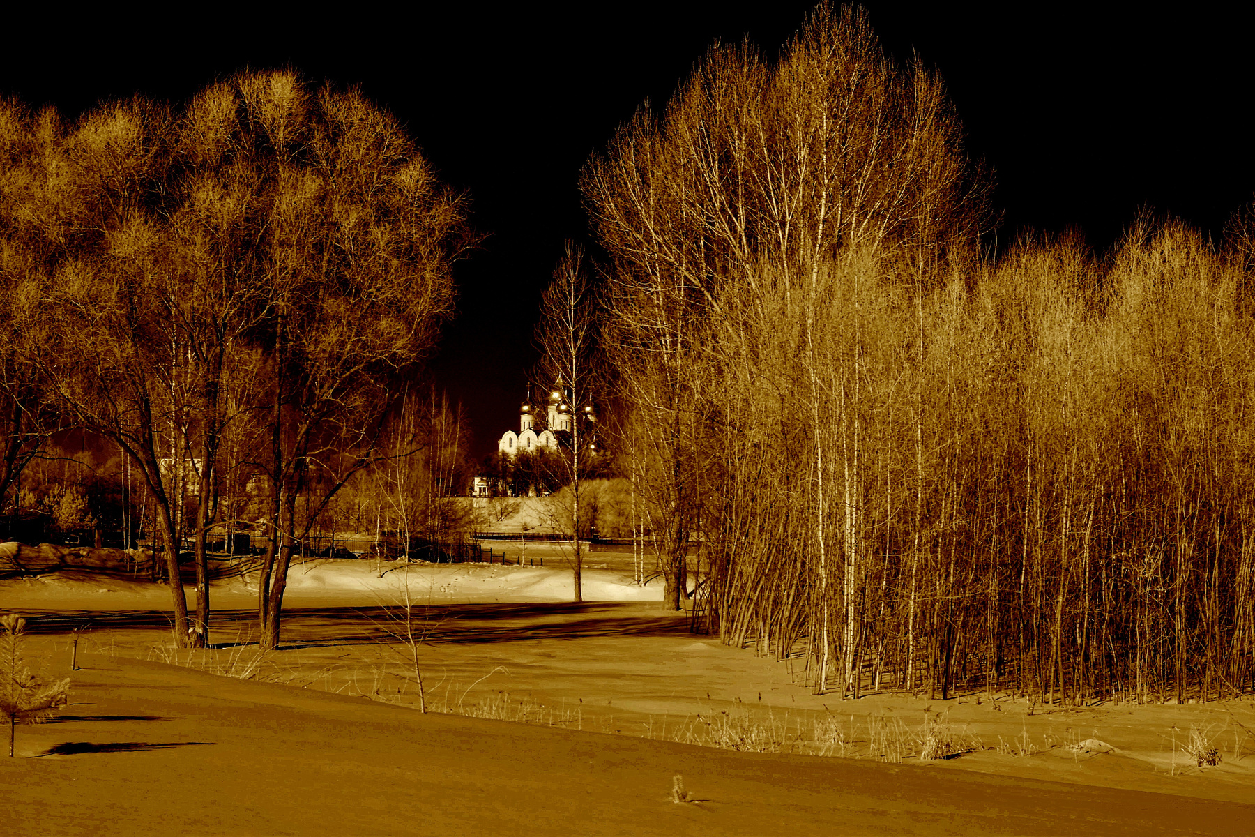Март.Полдень. Ярославль.Ярославская губерния.Р.Ф.2024г.г. от Р.Х. Инфракрасная,чёрно-белая,монохромная, фотография. (infrared imaging) Инфракрасная чёрно-белая монохромная фотография infrared imaging