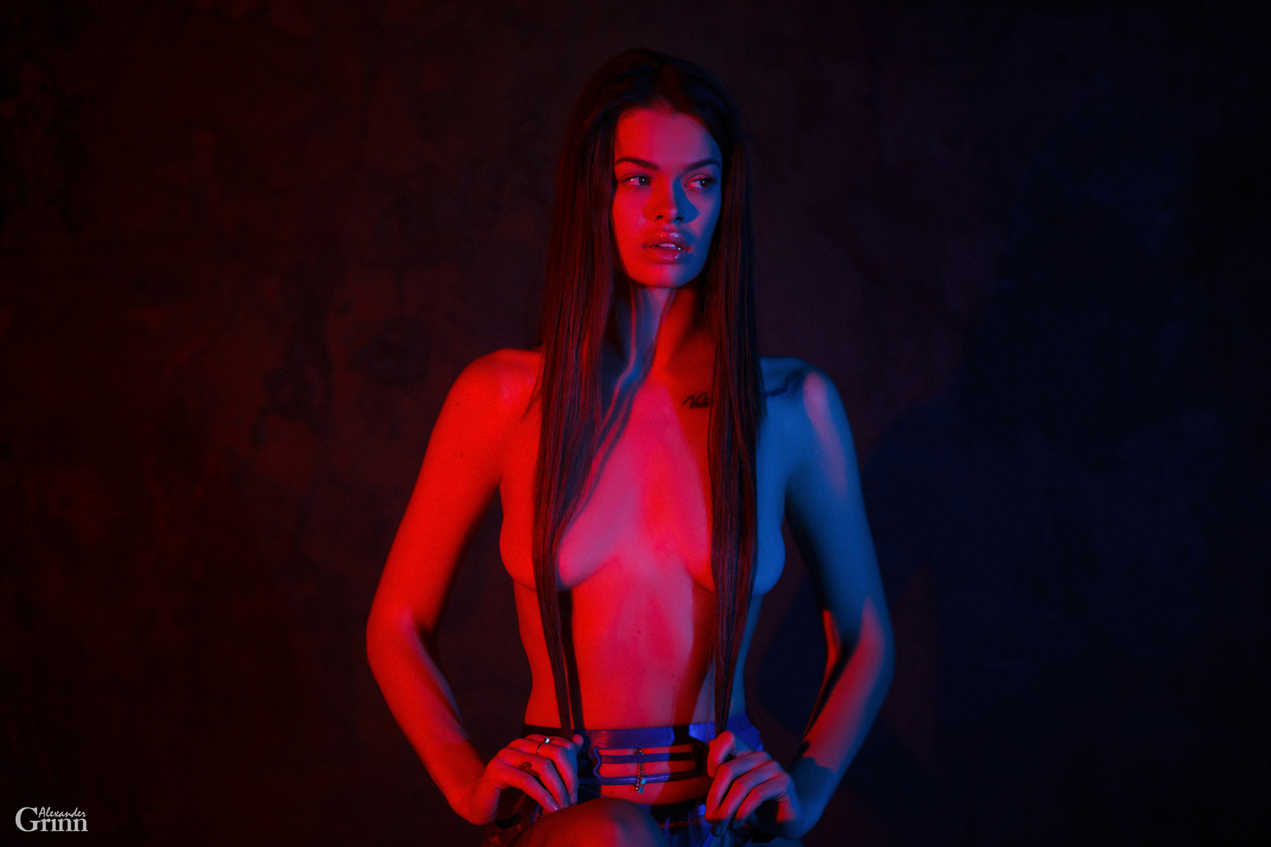 Neon neon