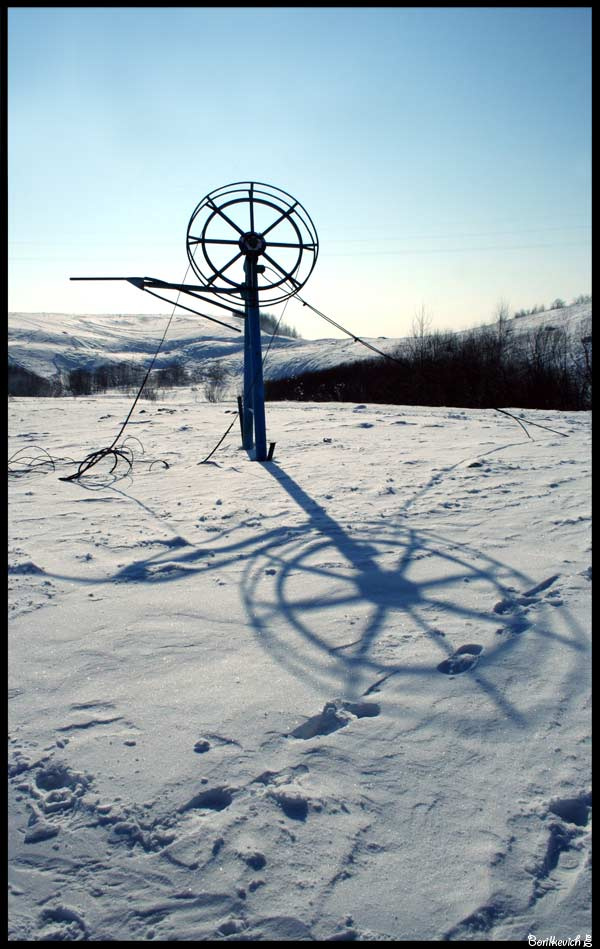 Солнцеворот Зима, солнце, снег