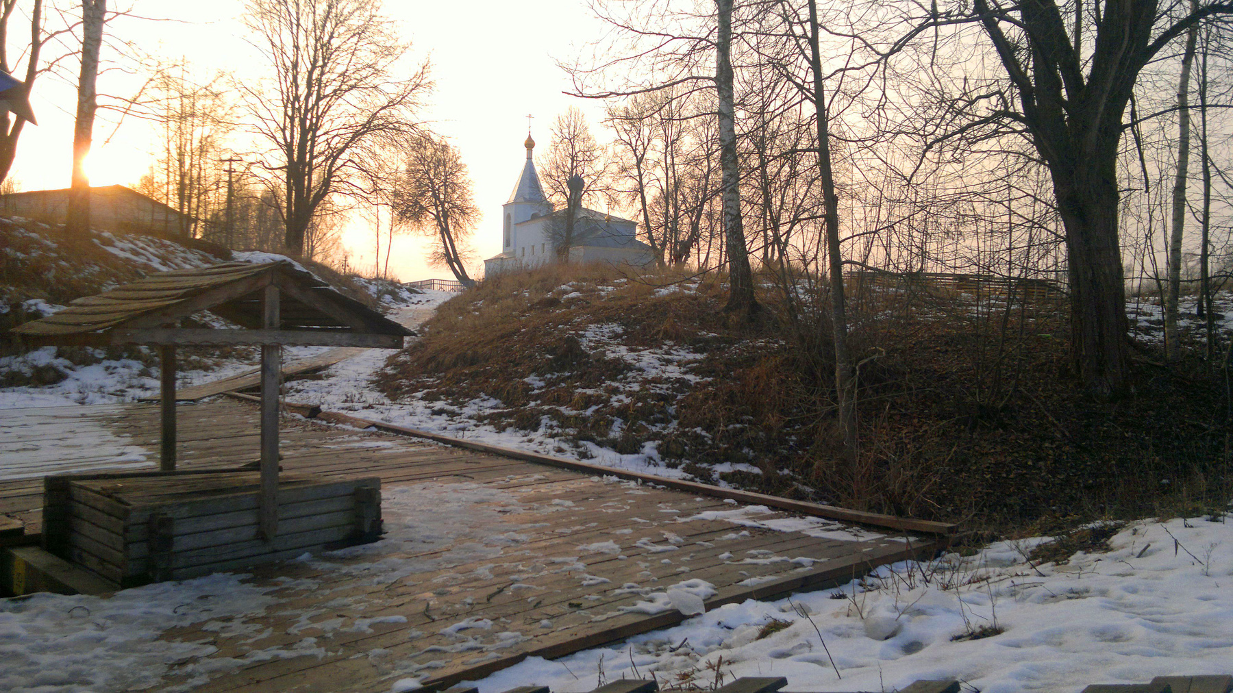 Введенская церковь в селе Любышь 
