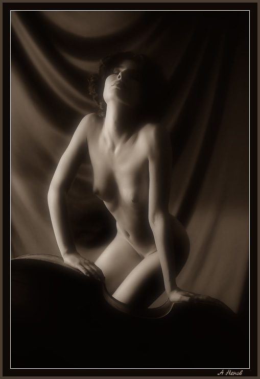 Music nudes