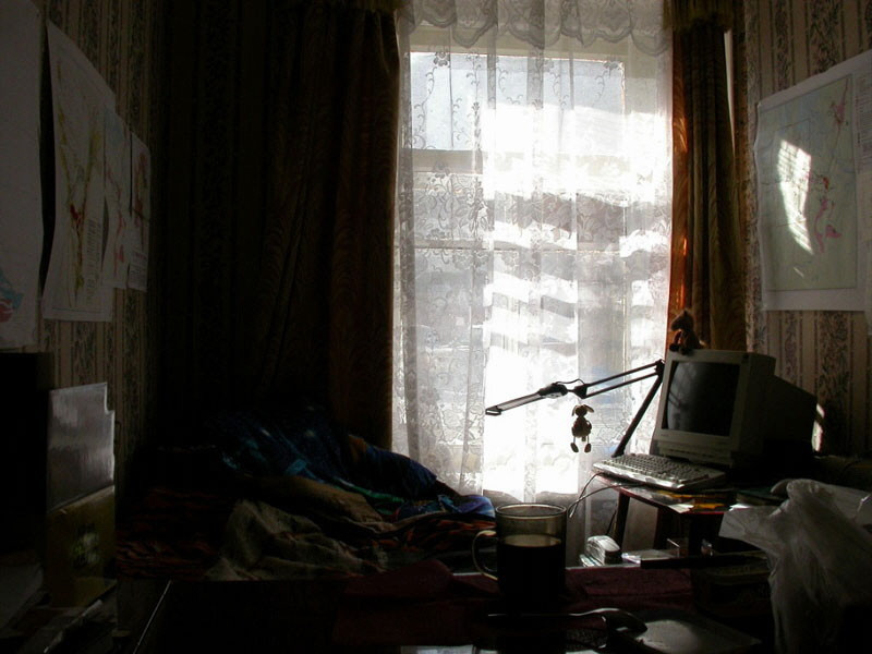 последний суицид весны комната, бардак, лето, жара, темно, повеситься хочется