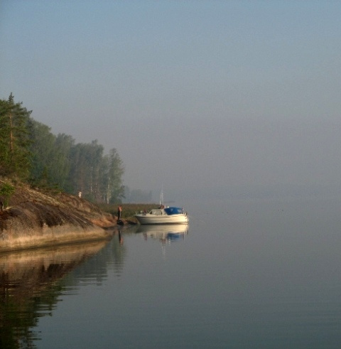 Где-то на краешке земли... вода