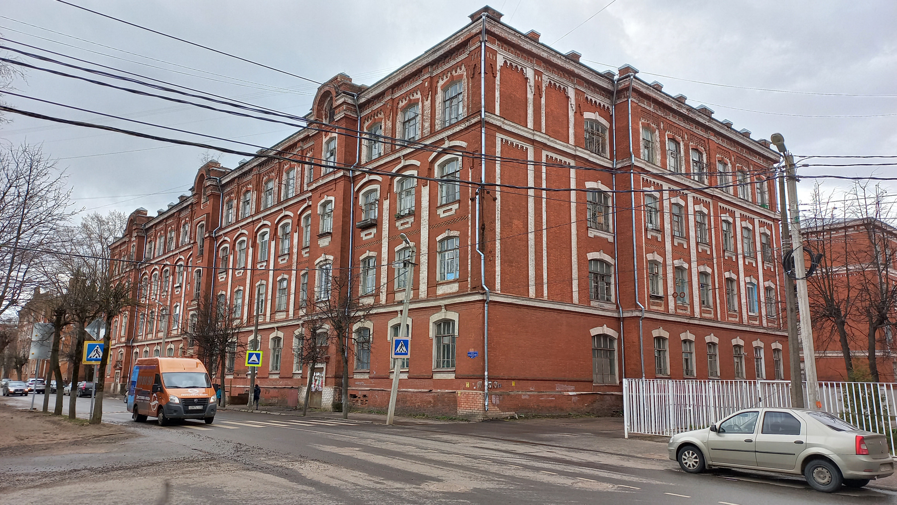 Двор Пролетарки в Твери (Морозовский городок) Тверь
