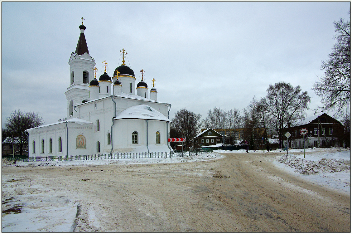 Пешком по Твери [2] Тверь храм Белая Троица