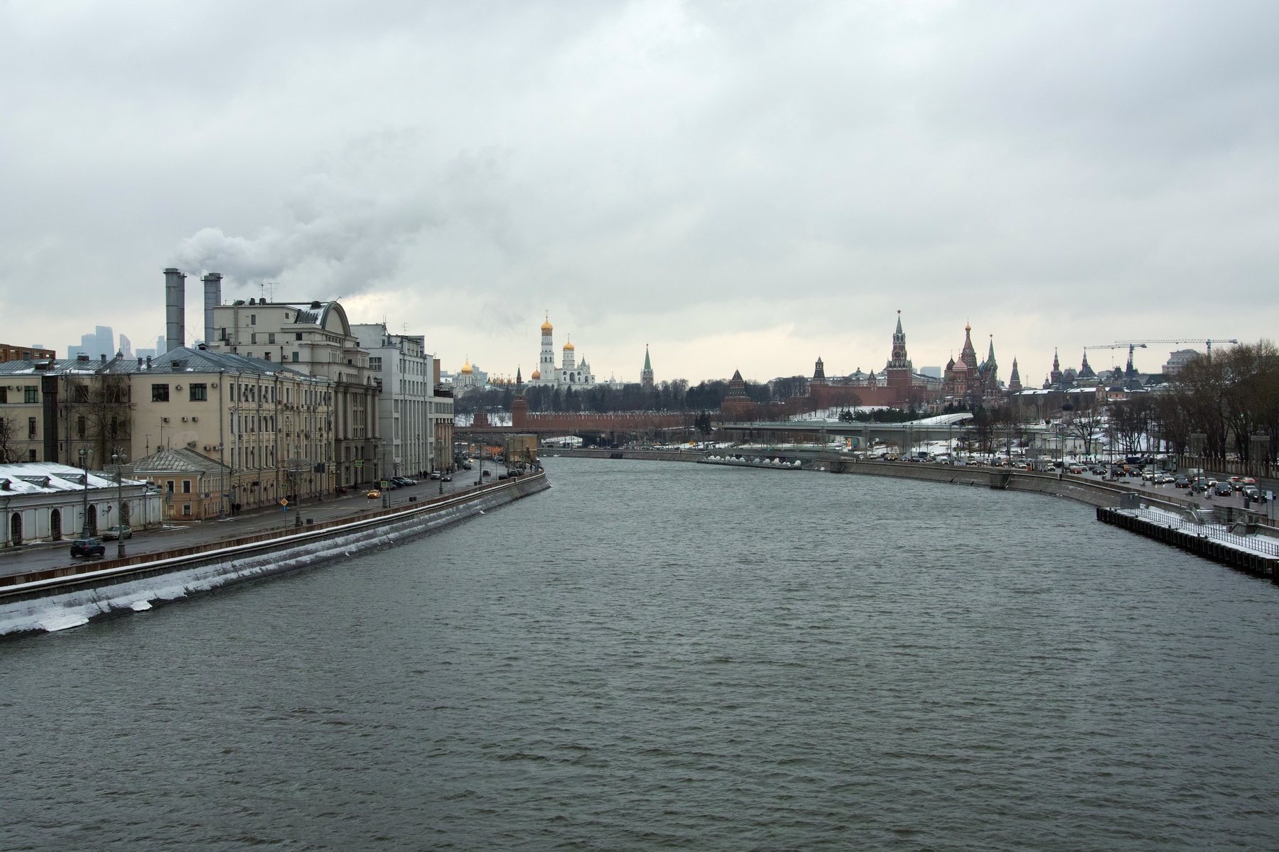 Река город Москва река набережная Раушская Москворецкая