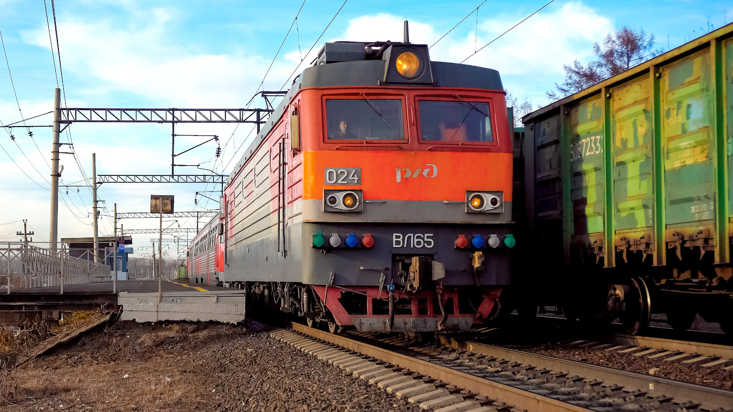 * * * * * railway железная дорога locomotive локомотив электровоз поезд train Russia Siberia Irkutsk Россия Сибирь Иркутск споттинг spotting