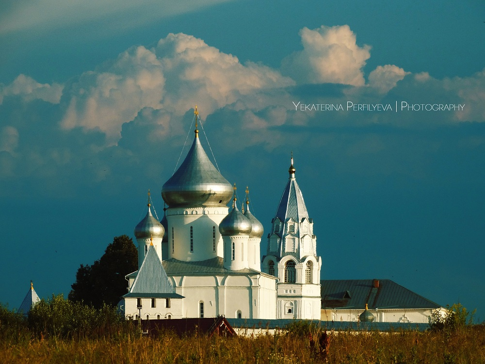 Церковь Церковь
