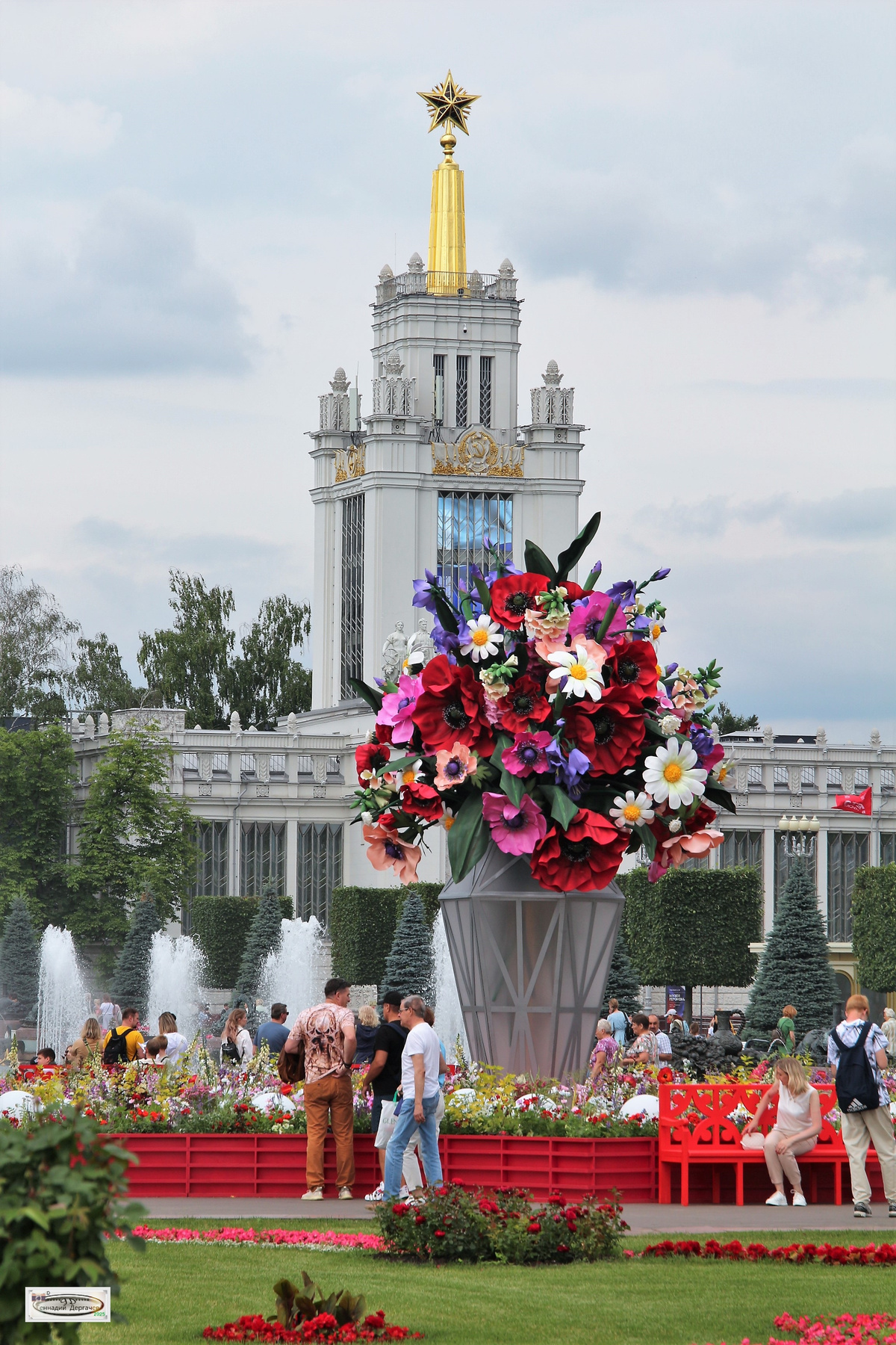 Цветы в вазе — не всегда натюрморт! цветы ваза фонтан павильон ВДНХ
