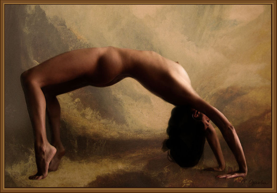 DANSEUSE FAISANT le PONT  DANSEUSE NUE FAISANT le PONT НЮ