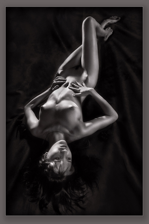 Nude-2 
