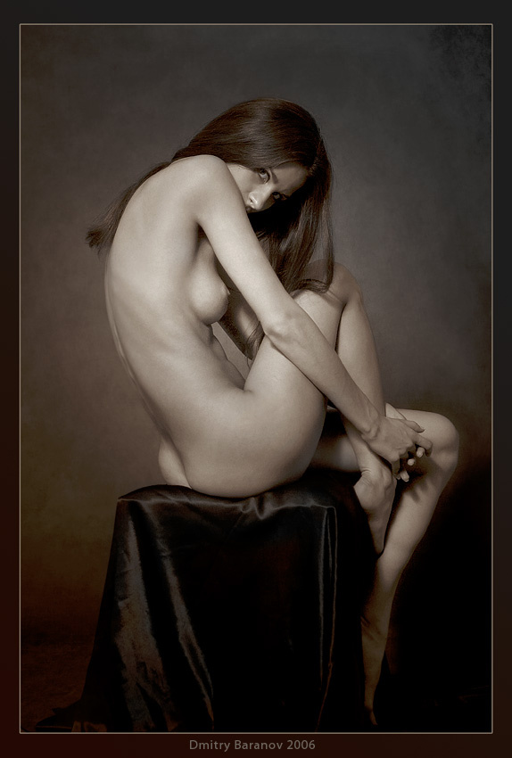 Nude 18 