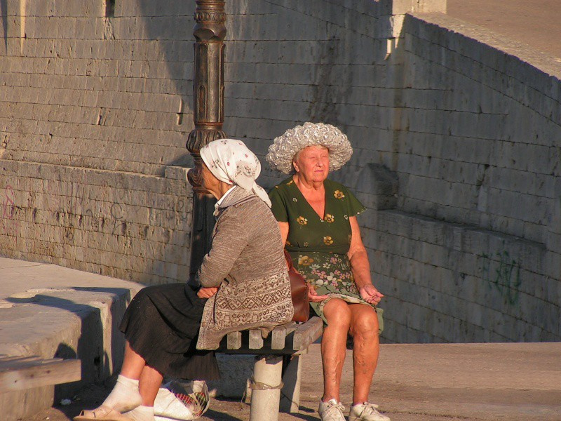 Примирение с вечностью Старость, бабушки