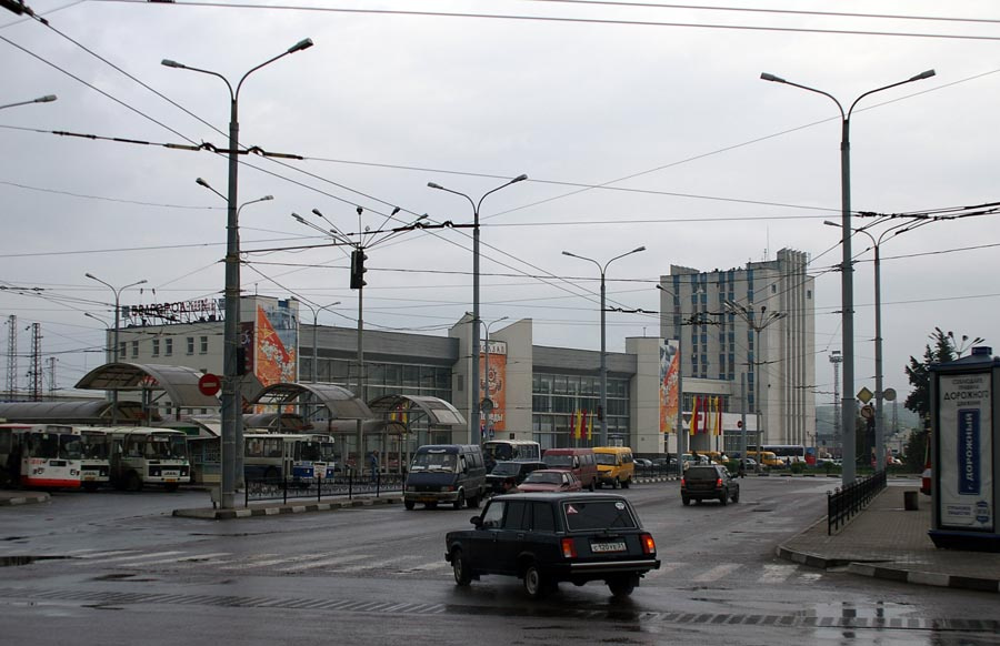 Привокзальная площадь Белгород железнодорожный ЖД автобусный автовокзал вокзал Привокзальная площадь