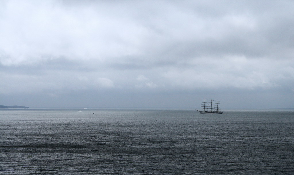 море море корабль парусник день облачно