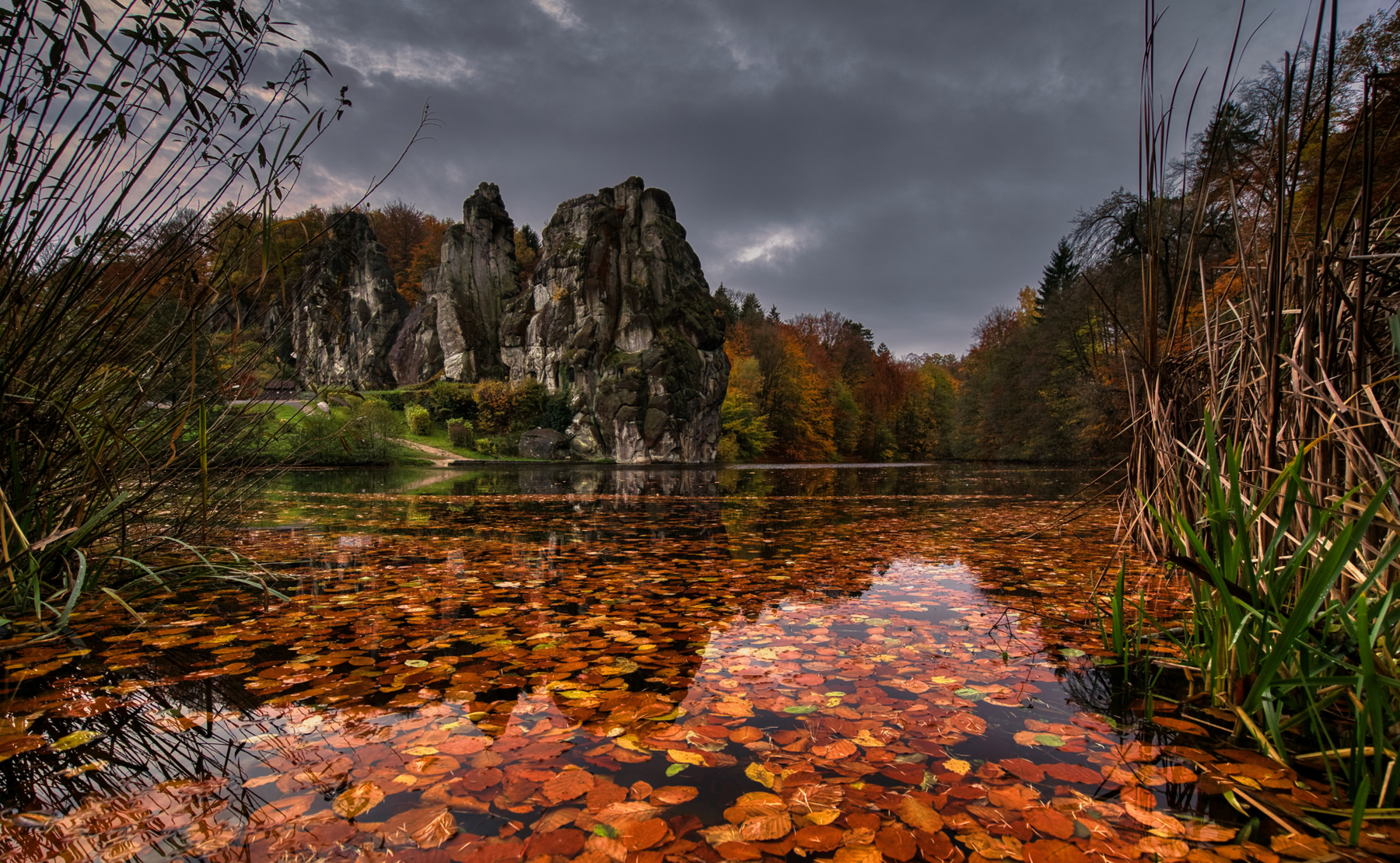 Германия, осень. Эксерские камни. 