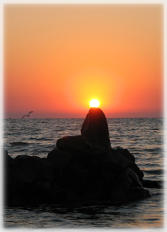 маячок камни, море, рассвет, солнце
