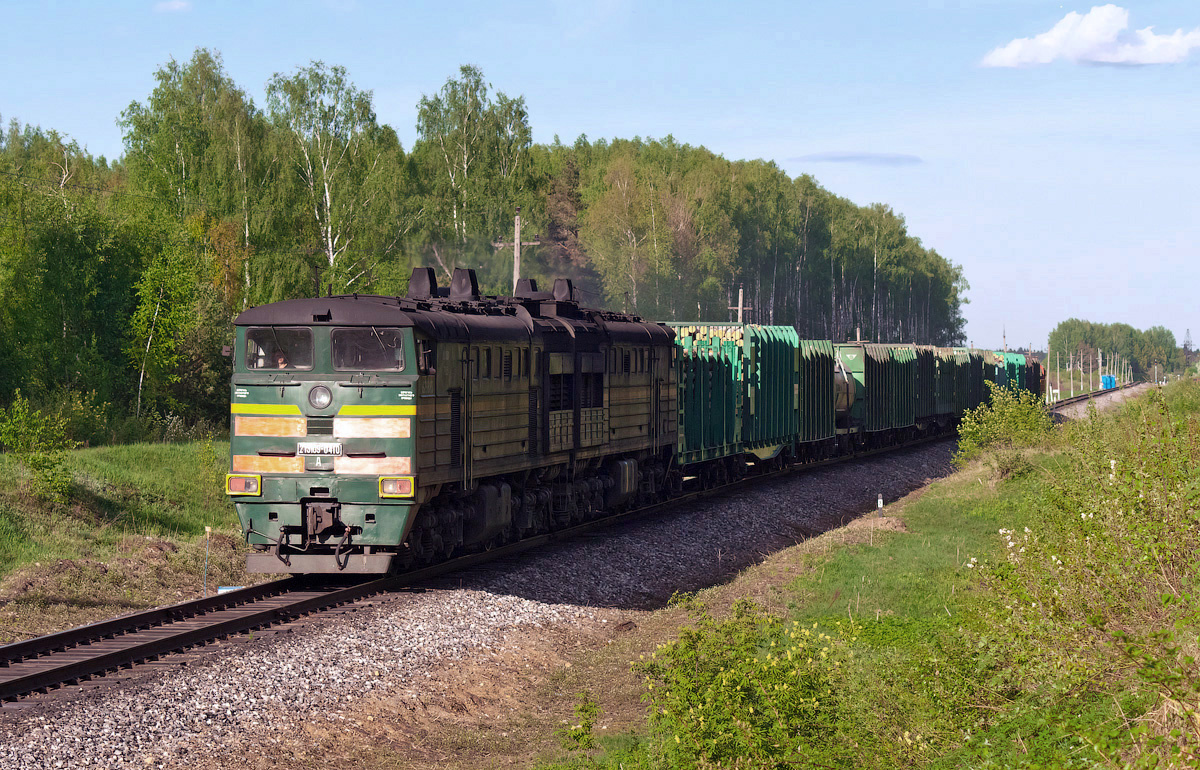 2ТЭ10У-0410 2ТЭ10У-0410 сев сжд кострома сендега перегон поезд тепловоз локомотив жд железка лето техника транспорт пути дорога