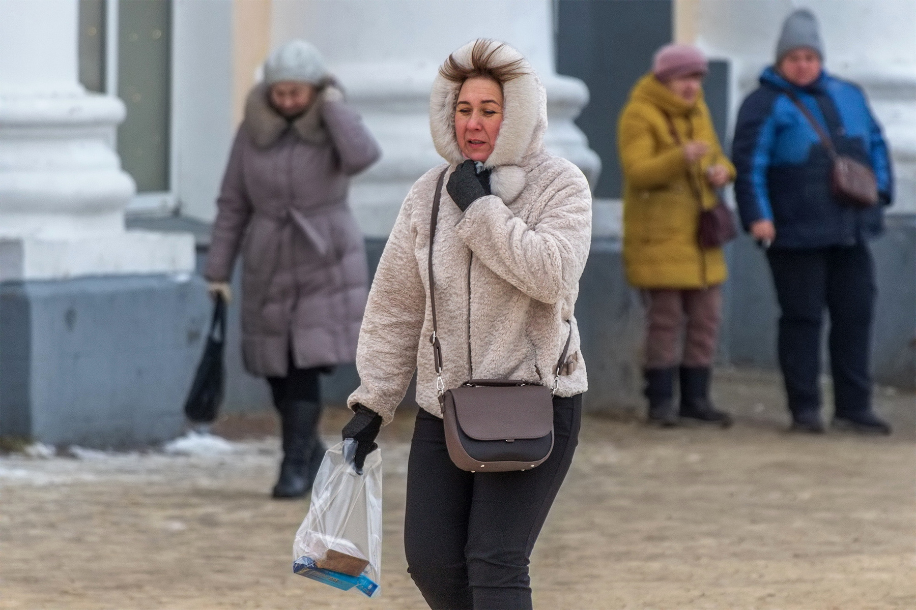 Против ветра. 