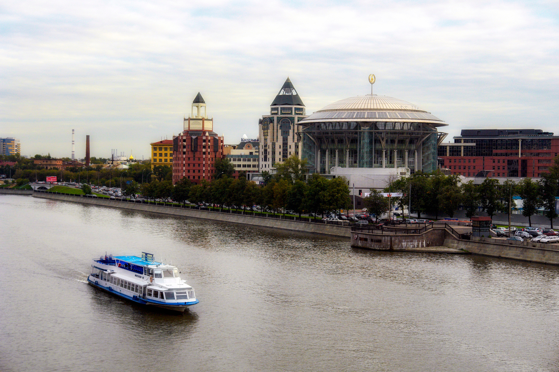 Катерок Москва дом музыки река