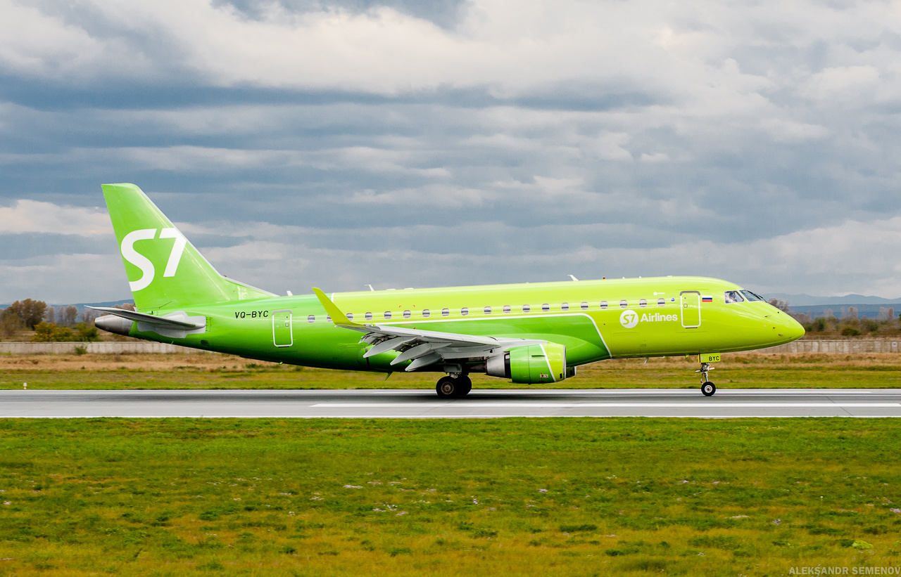 Embraer 170-100SU 