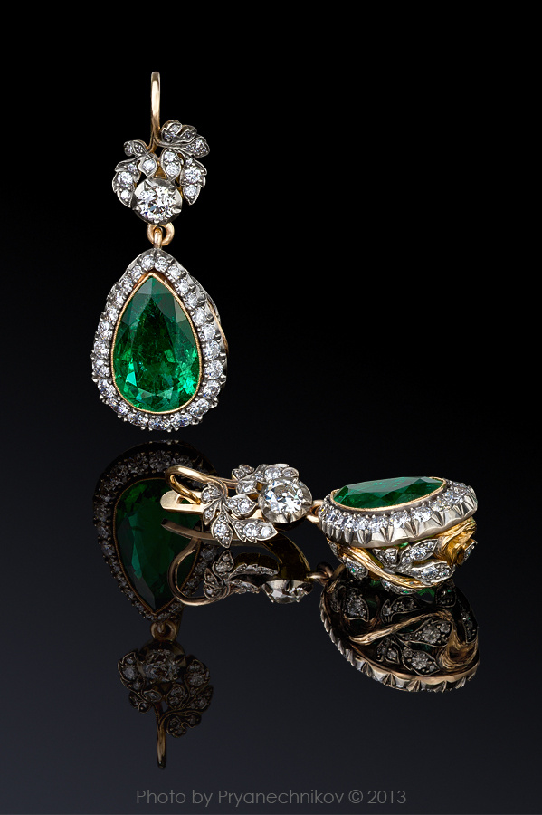 Ювелирный постер. Diamond Jewelry. Фотосъемка ювелирных изделий с бриллиантами и драгоценными камнями. Jewellery Photography  ARGENTOV Pryanechnikov Прянечников Изумруд бриллианты Jewellery Photography 
