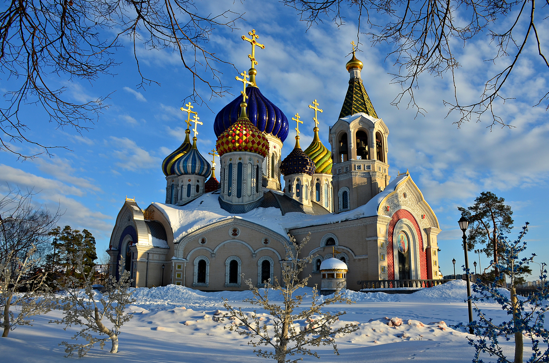 Собор в Переделкино. Москва Переделкино пейзаж храм собор зима небо облака