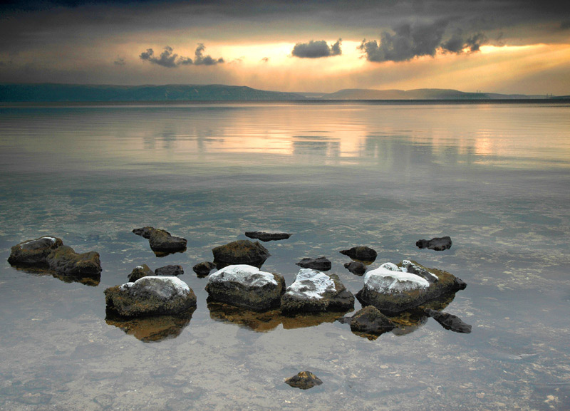 Камни Камень,вода,тучи,снег
