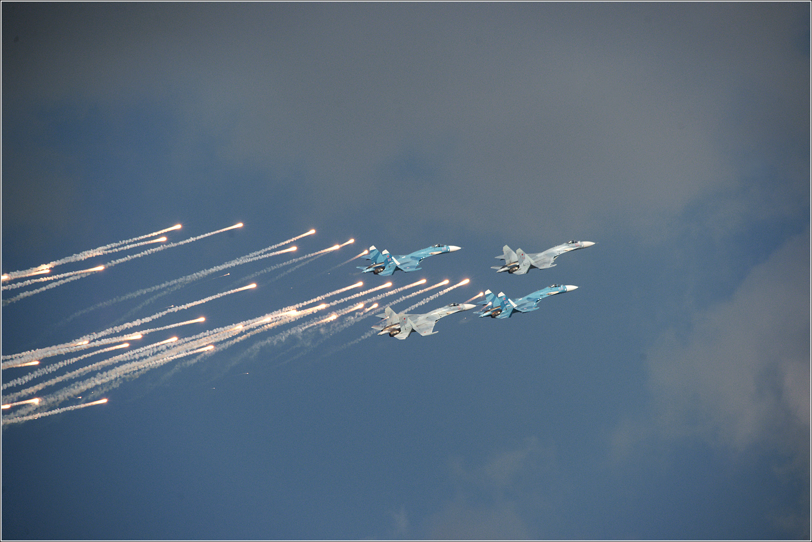 С Праздником ! Су-27 авиация самолет полет Жуковский 2012