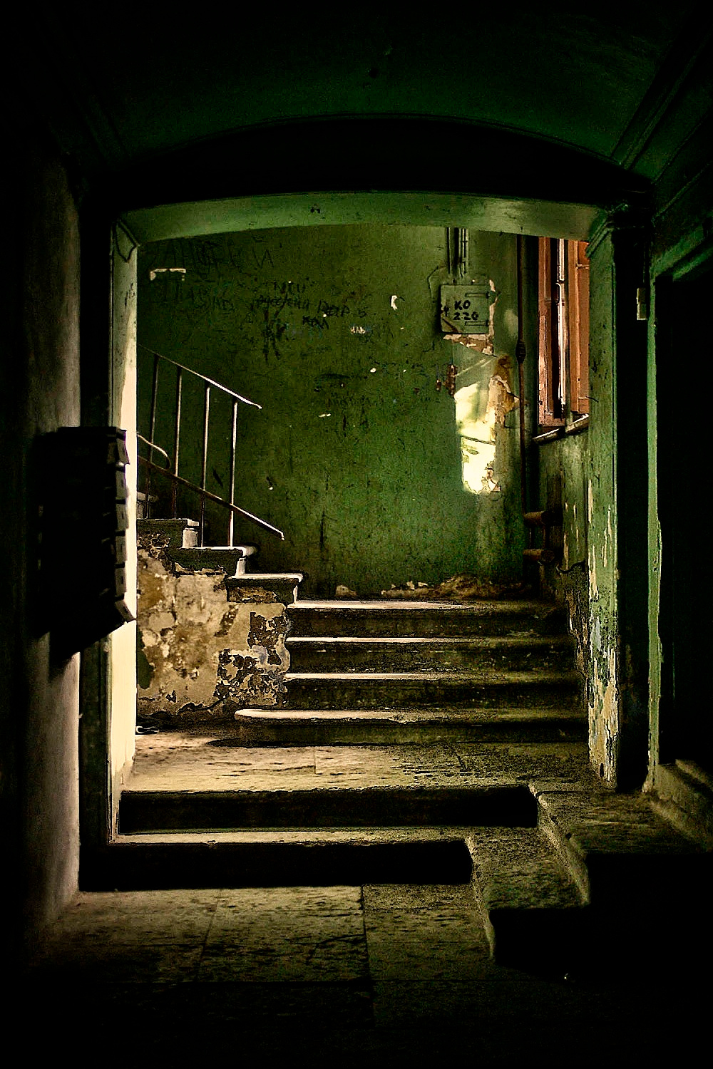 deep.spb *** deepspb art ambient minimal deep spb artwork city street industrial urban urbex abandoned decay urbandecay grunge vintage streetart underground abstract monochrome oldschool contrast shadow light perspective black_and_white bw graphic geometry