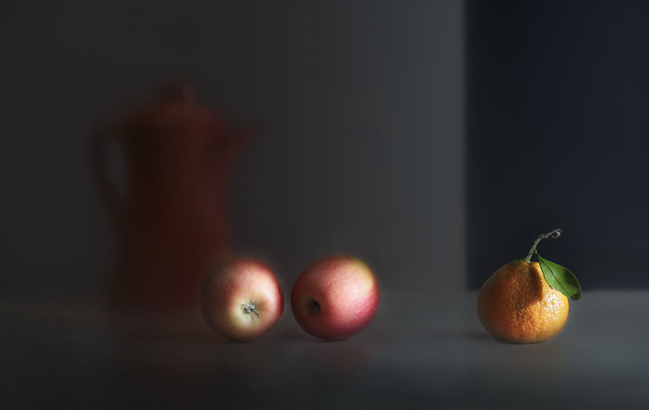 фрукты и чайник 