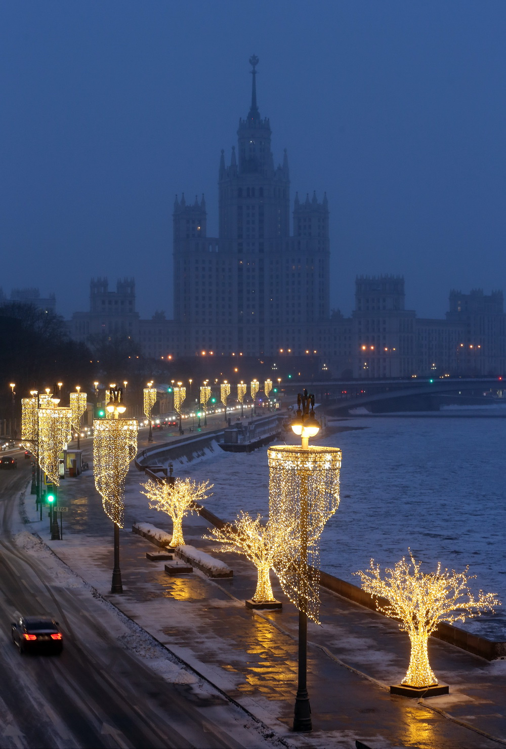Москворецкая набер утром 