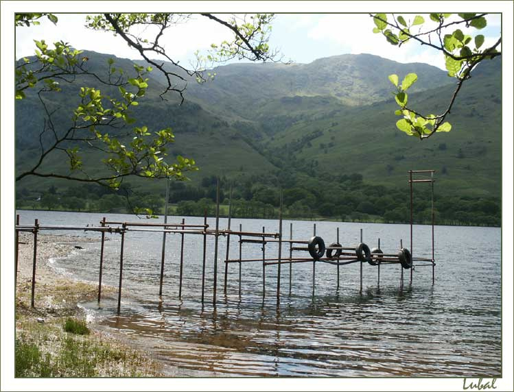 Пристань на озере Lomond озеро пристань