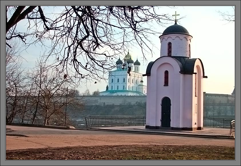 Псков. Утро. Ольгинская часовня. Весна утро Псков