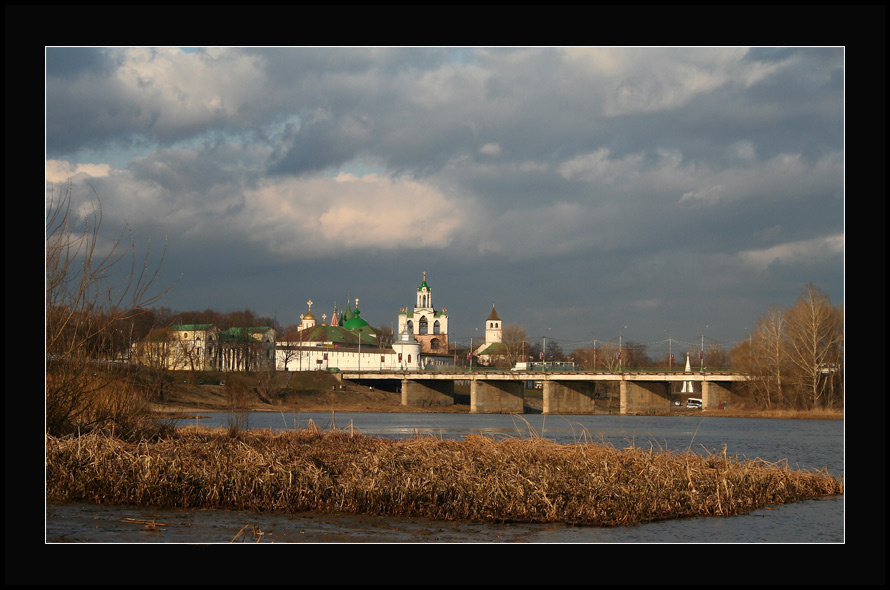 Ярославль. Пейзаж с монастырем Ярославль Спасский монастырь