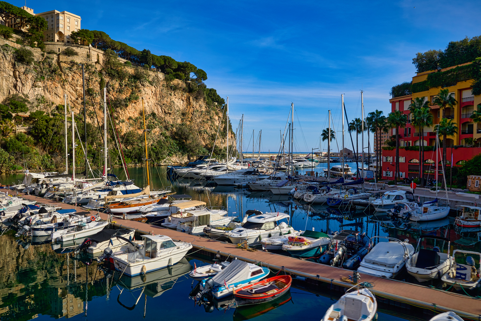 Монако. Порт Фонвьей (Port de Fontvieille) - 2... Монако город порт море горы