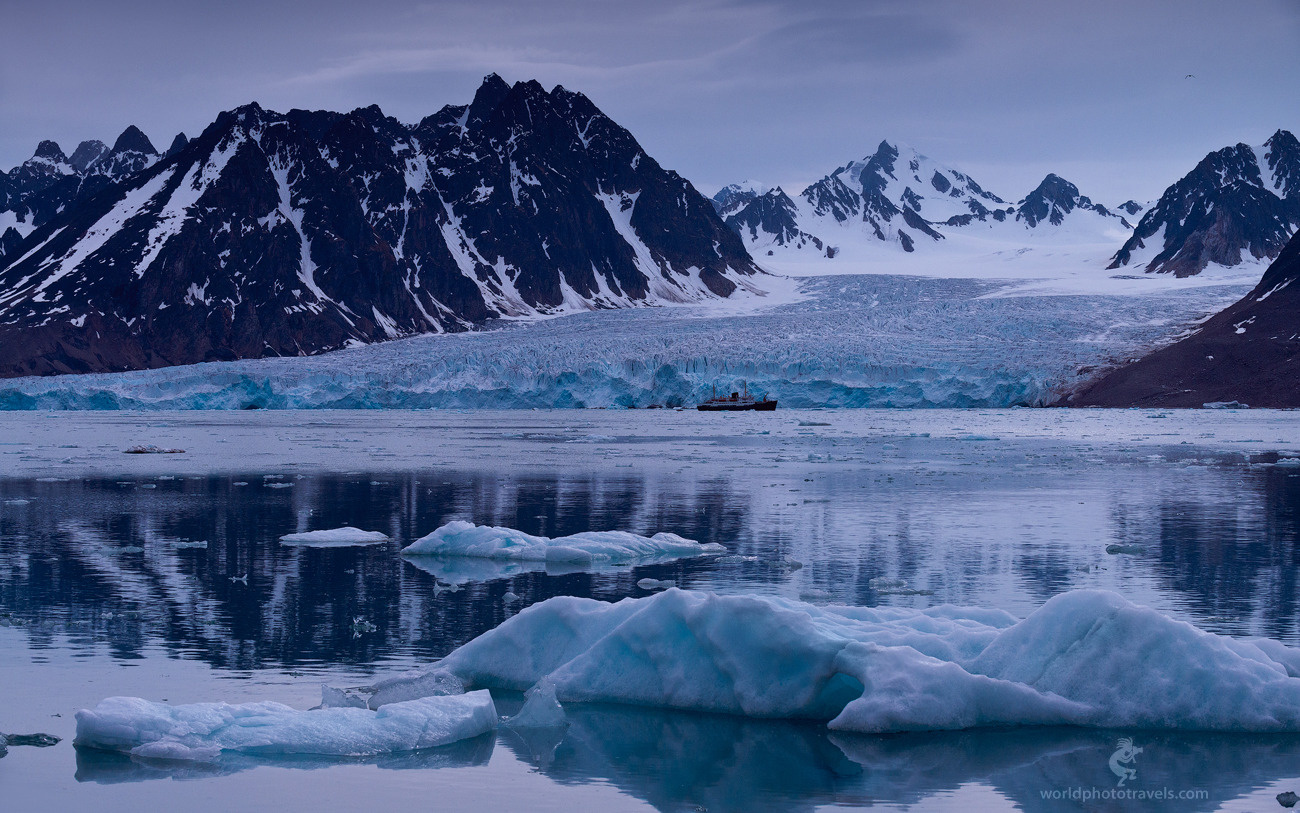 ОДНАКО МОНАКО  Ледник Монако, Monaco Glacier, Liefdefjorden, Svalbard, Spitsbergen, Norway,