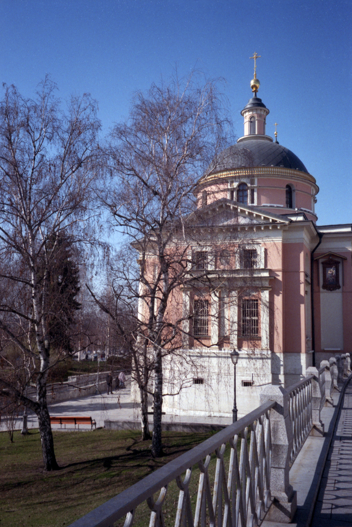Церковь Варвары Великомученицы на Варварке.(Вид с ул.Варварка.) 