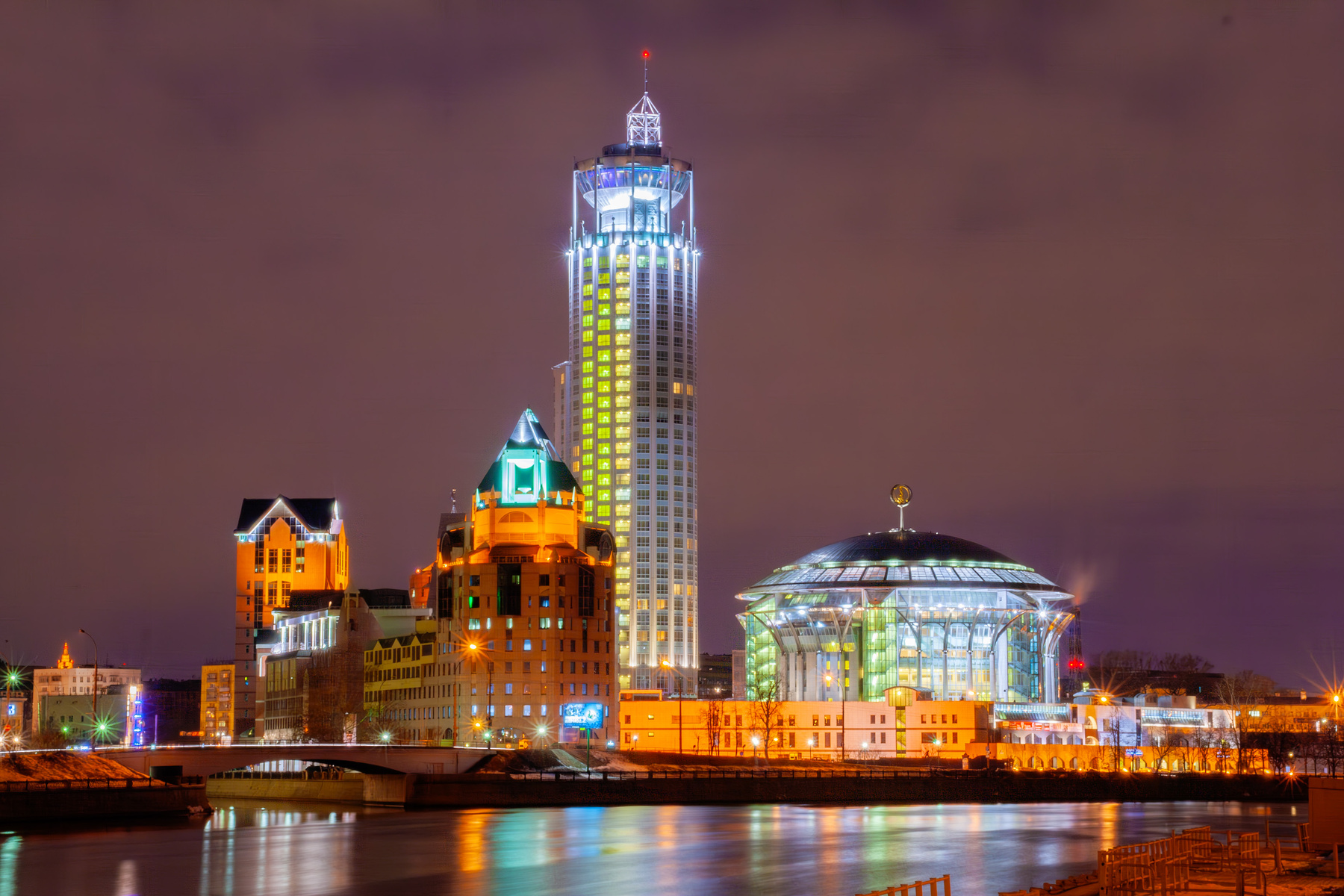 *** Москва ночь город