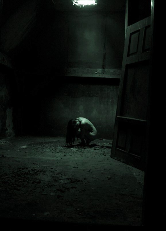 interior,births Lilith 