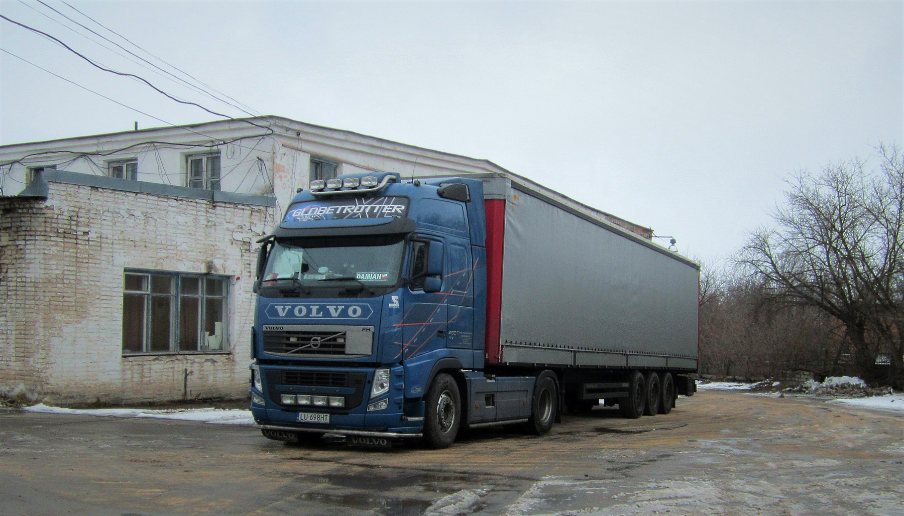 VOLVO VOLVO авто тягач завод зима