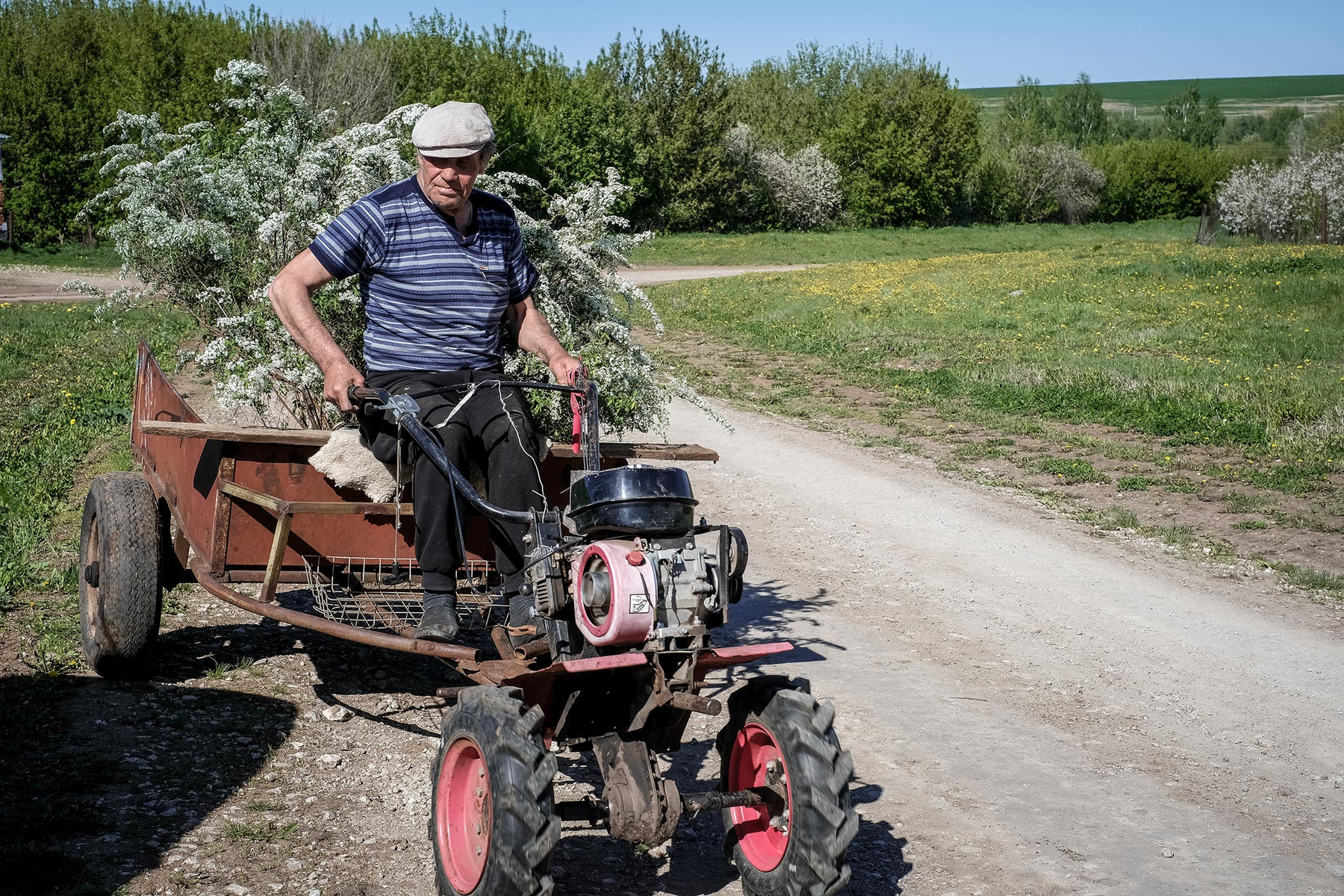 Майские будни... весна май село люди