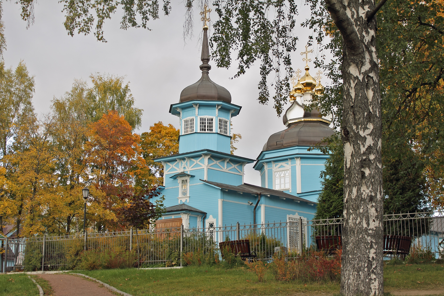 Коломяжские зарисовки. Церковь. Санкт-Петербург Коломяги церковь Димитрия Солунского