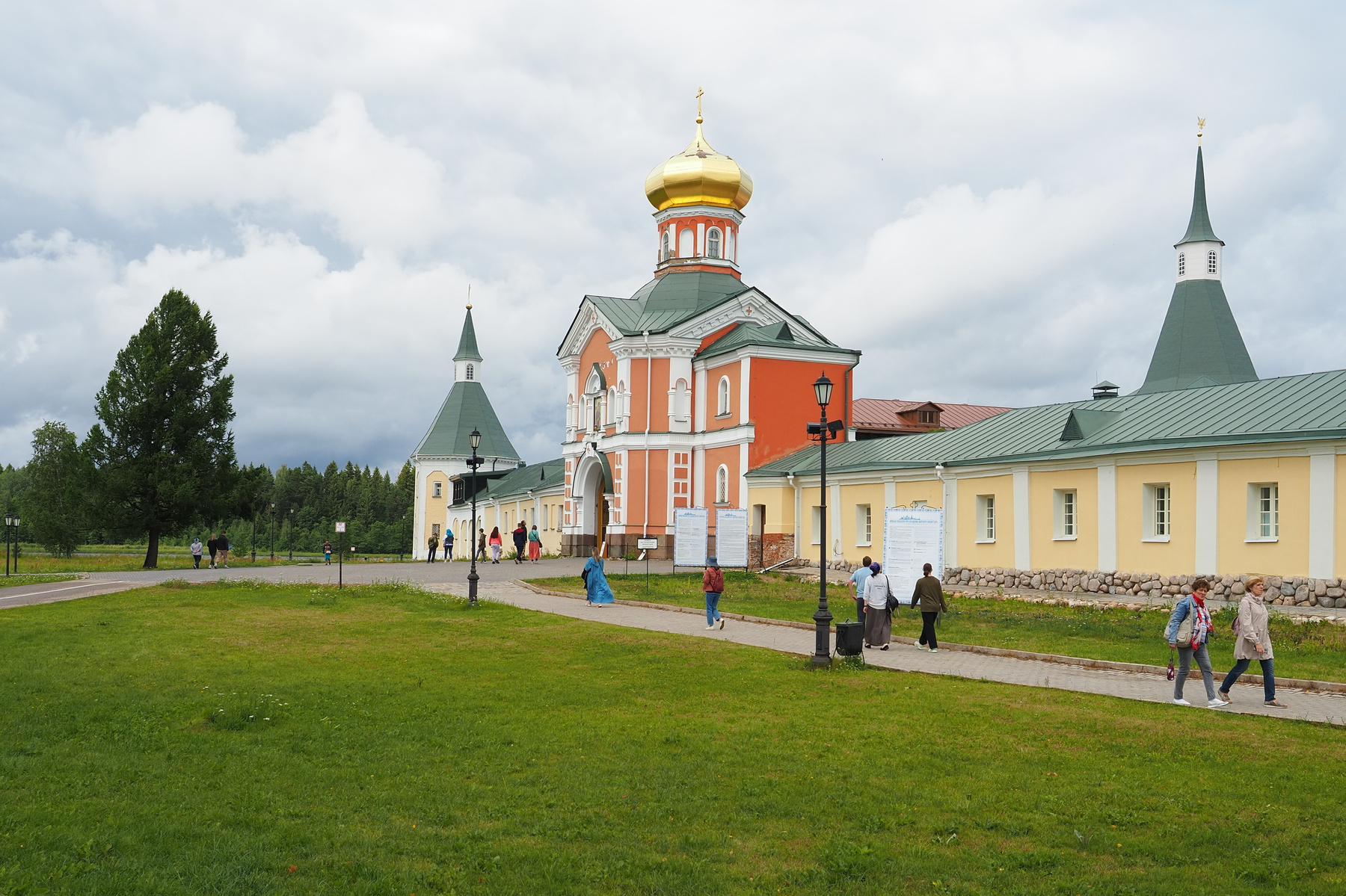 Иверский монастырь. 