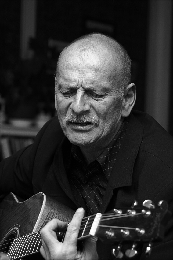 Svenska Blues kofe sigareta Blues gitara zima Svenska