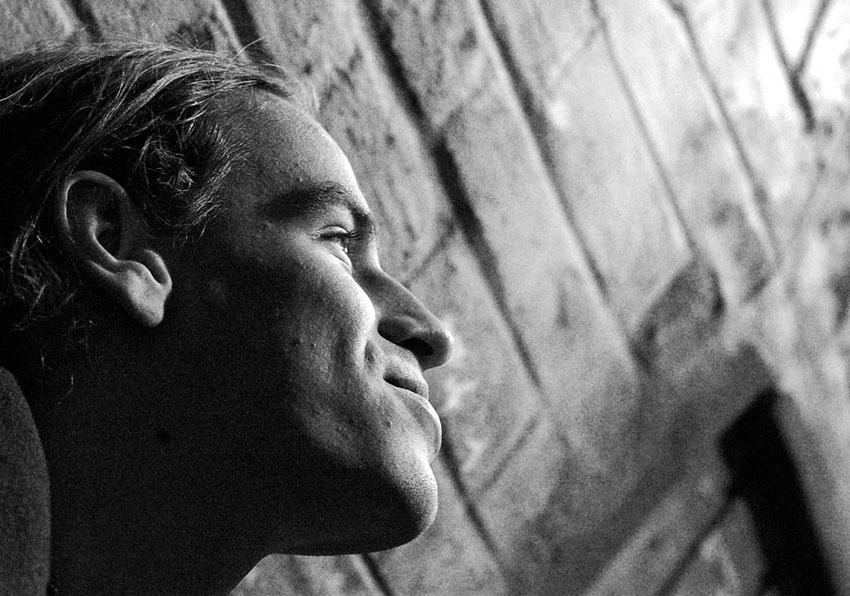 In the Shadow, in the Light портрет город вечер
