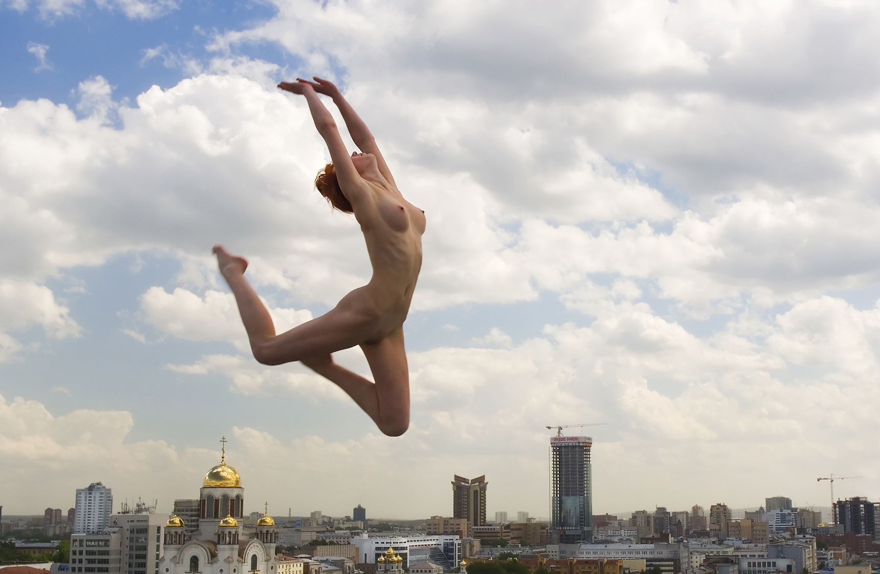 В прыжке 
