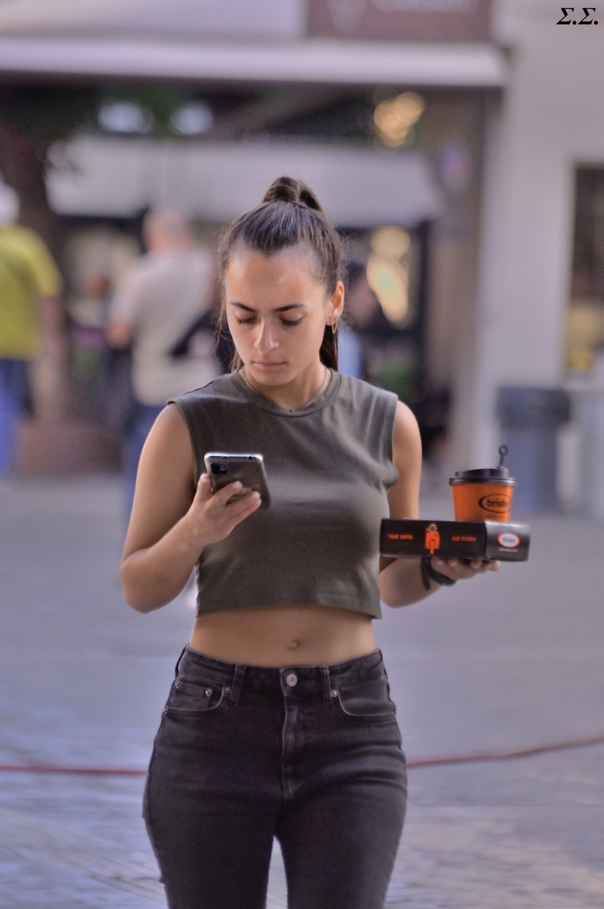COFFEE - CELLPHONE WOMANS BEST HABITS 