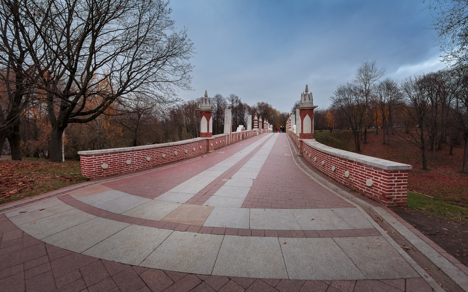 В осеннем парке "Царицыно"... осень парк Царицыно