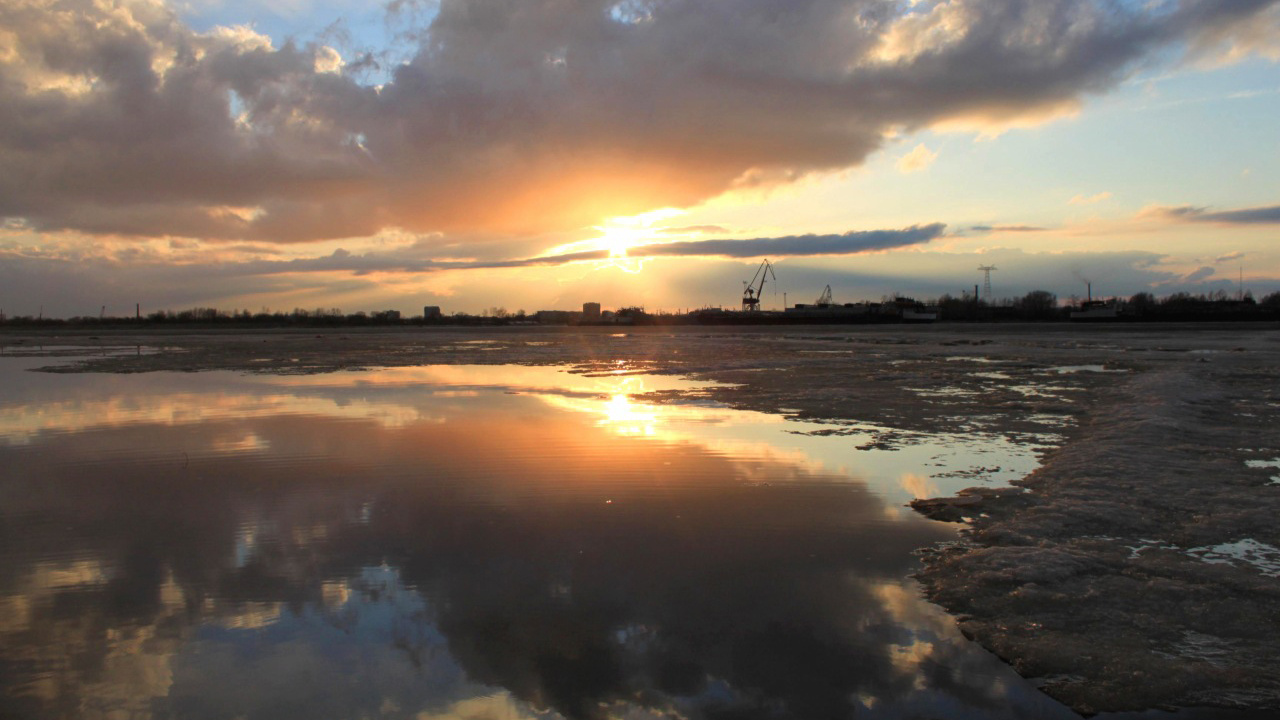 Melting Ice naturephotography landscapephotography naturallight sunset sky reflection waterscape